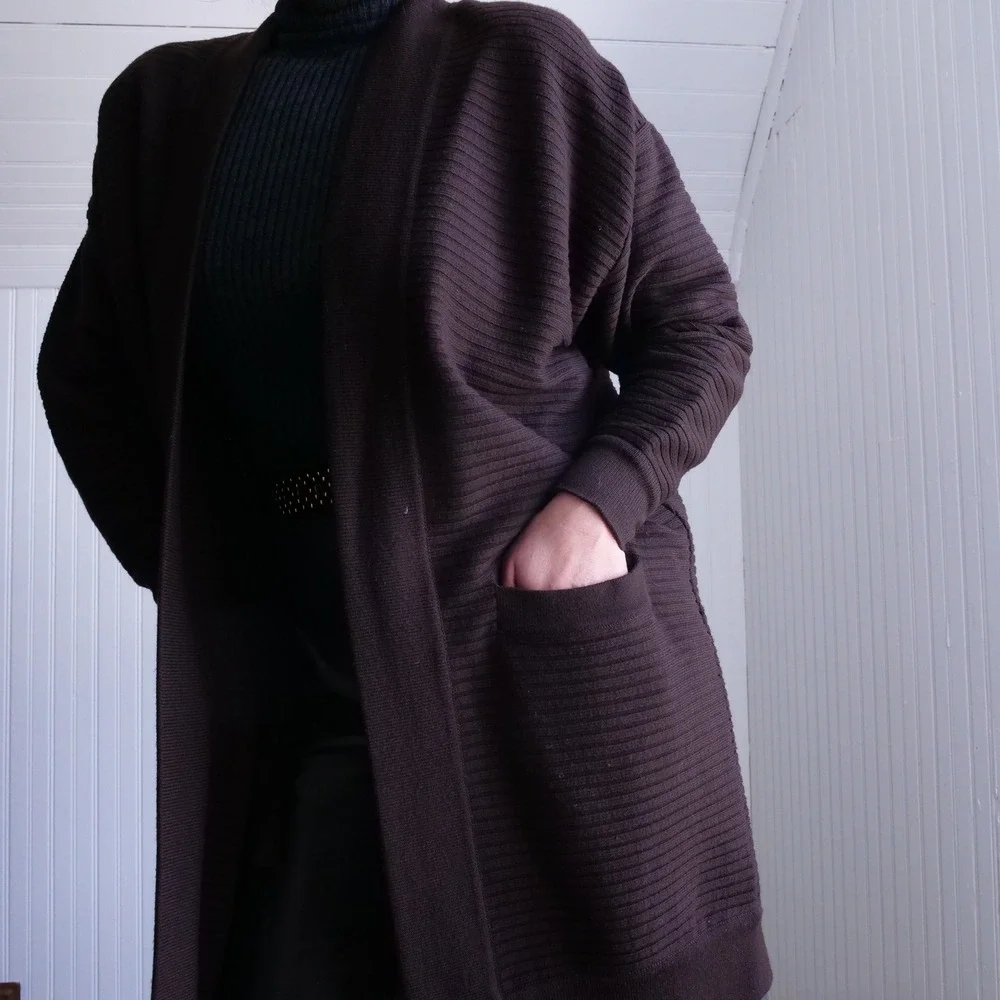 Drop dead gorgeous 1990s‎ Donna Karan cocoa brown ribbed knit longline cardigan